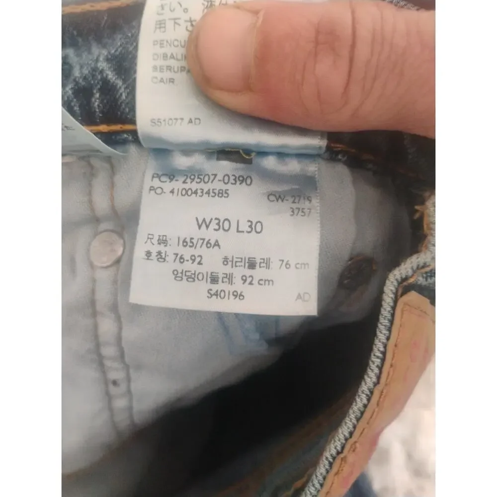Levi’s 502 Taper Fit Jeans Men’s 30x30 Medium Wash Blue Denim Red Tab Work Pants
